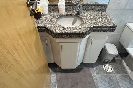 Apartamento para alugar com 196m², 4 quartos e 2 vagasBanheiro da Suíte 1