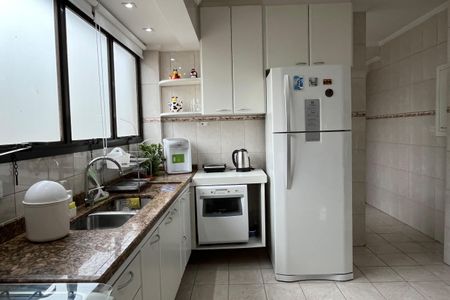 Apartamento para alugar com 196m², 4 quartos e 2 vagasCozinha 