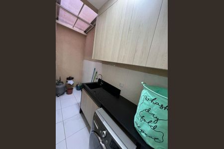 Casa à venda com 52m², 2 quartos e 1 vaga
