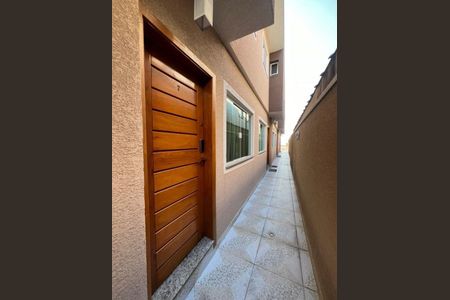Casa à venda com 52m², 2 quartos e 1 vaga
