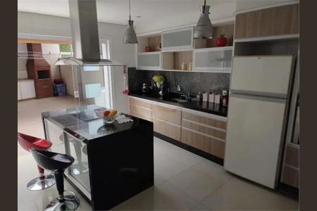 Casa à venda com 121m², 2 quartos e 2 vagas