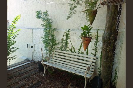 Casa à venda com 3 quartos, 231m² em Vila Monumento, São Paulo