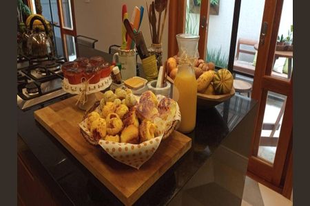 Casa à venda com 3 quartos, 231m² em Vila Monumento, São Paulo