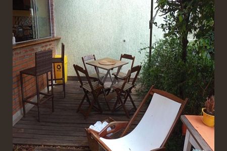 Casa à venda com 3 quartos, 231m² em Vila Monumento, São Paulo