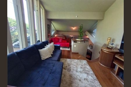 Casa à venda com 4 quartos, 1000m² em Vila Irmaos Arnoni, São Paulo