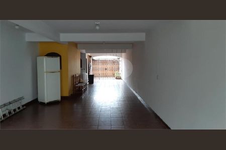 Casa à venda com 3 quartos, 254m² em Remédios, Osasco