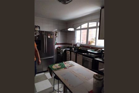 Casa à venda com 3 quartos, 144m² em Vila Irmaos Arnoni, São Paulo