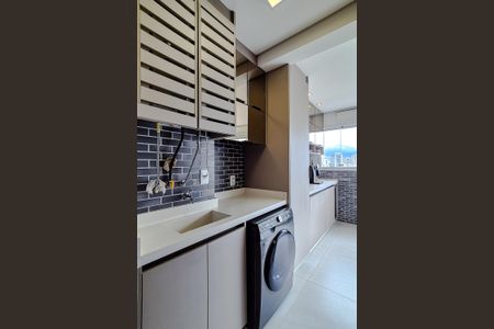 Apartamento à venda com 79m², 2 quartos e 1 vagaÁrea de Serviço