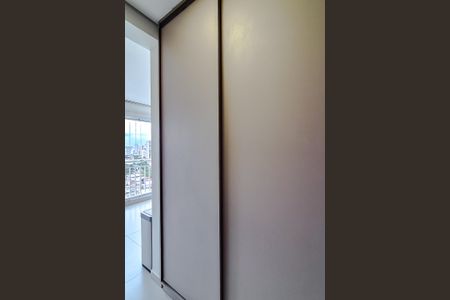 Apartamento à venda com 79m², 2 quartos e 1 vagaÁrea de Serviço