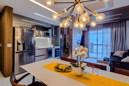 Apartamento à venda com 79m², 2 quartos e 1 vagaSala