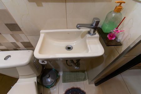 Casa à venda com 150m², 4 quartos e 2 vagasBanheiro