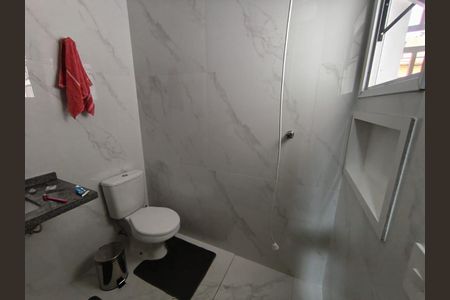 Casa à venda com 125m², 3 quartos e 2 vagasBanheiro