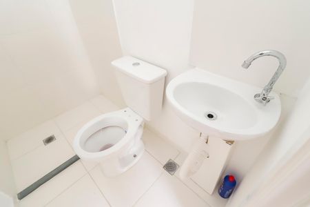 Banheiro de apartamento à venda com 1 quarto, 17m² em Itaquera, São Paulo