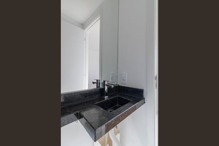 Banheiro de kitnet/studio à venda com 1 quarto, 17m² em Itaquera, São Paulo