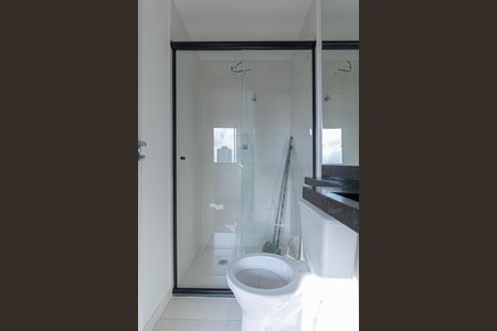 Banheiro de kitnet/studio à venda com 1 quarto, 17m² em Itaquera, São Paulo