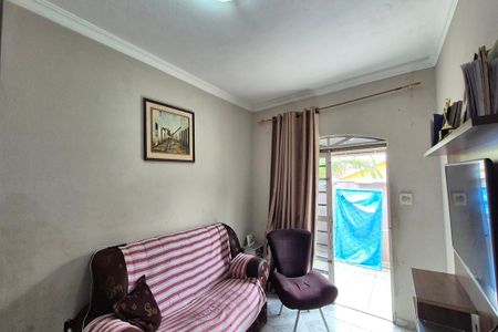 Casa para alugar com 80m², 3 quartos e 3 vagasSala