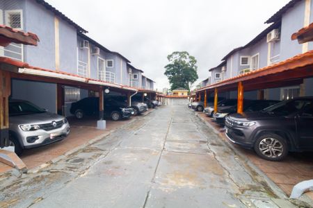 Casa de condomínio à venda com 57m², 2 quartos e 2 vagas Casa de condomínio à venda com 57m², 2 quartos e 2 vagasÁrea comum