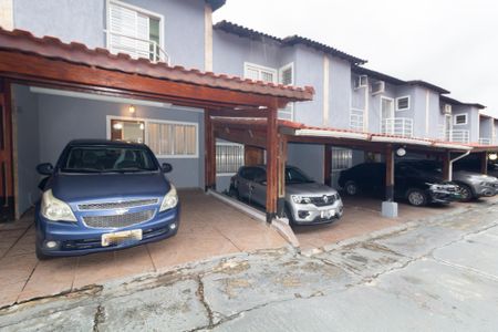 Casa de condomínio à venda com 57m², 2 quartos e 2 vagas Casa de condomínio à venda com 57m², 2 quartos e 2 vagasÁrea comum