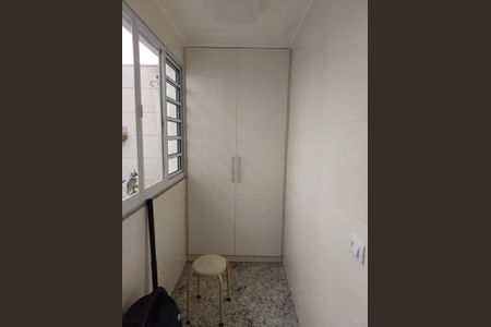 Casa à venda com 160m², 3 quartos e 4 vagasÁrea de serviço