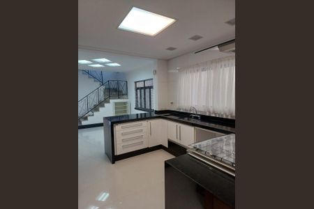 Casa à venda com 160m², 3 quartos e 4 vagasSala