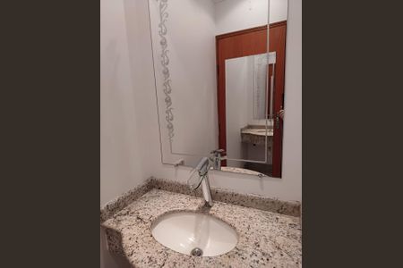 Casa à venda com 160m², 3 quartos e 4 vagasBanheiro