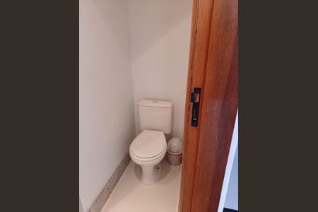 Casa à venda com 160m², 3 quartos e 4 vagasLavabo