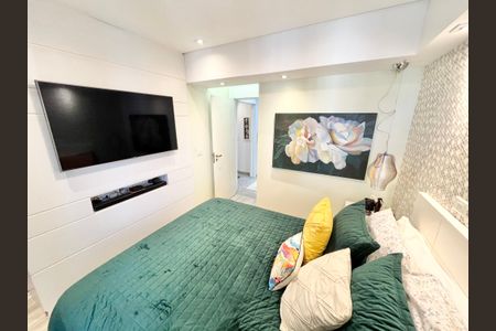 Apartamento à venda com 126m², 3 quartos e 2 vagas Apartamento à venda com 126m², 3 quartos e 2 vagasQuarto 1 - Suíte