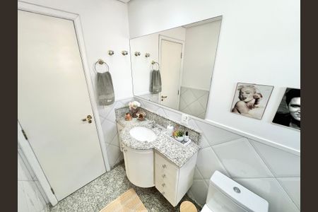 Apartamento à venda com 126m², 3 quartos e 2 vagas Apartamento à venda com 126m², 3 quartos e 2 vagasBanheiro