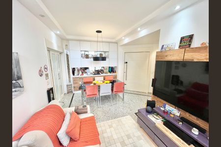 Apartamento à venda com 126m², 3 quartos e 2 vagas Apartamento à venda com 126m², 3 quartos e 2 vagasSala