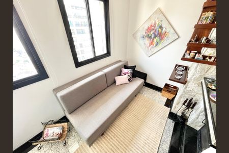 Apartamento à venda com 126m², 3 quartos e 2 vagas Apartamento à venda com 126m², 3 quartos e 2 vagasSala de TV