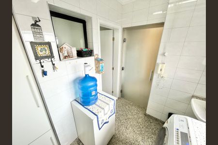 Apartamento à venda com 126m², 3 quartos e 2 vagas Apartamento à venda com 126m², 3 quartos e 2 vagasÁrea de Serviço
