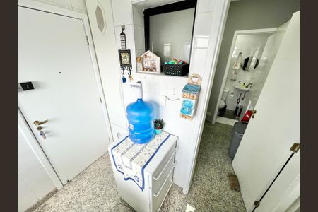 Apartamento à venda com 126m², 3 quartos e 2 vagas Apartamento à venda com 126m², 3 quartos e 2 vagasÁrea de Serviço