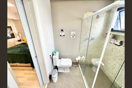 Apartamento à venda com 126m², 3 quartos e 2 vagas Apartamento à venda com 126m², 3 quartos e 2 vagasBanheiro da Suíte