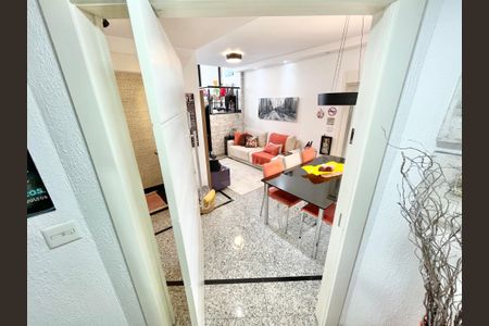 Apartamento à venda com 126m², 3 quartos e 2 vagas Apartamento à venda com 126m², 3 quartos e 2 vagasHall de entrada do apartamento
