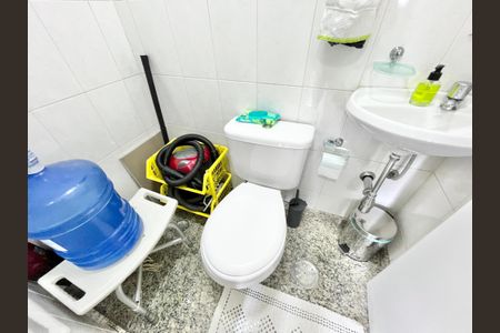 Apartamento à venda com 126m², 3 quartos e 2 vagas Apartamento à venda com 126m², 3 quartos e 2 vagasBanheiro de serviço