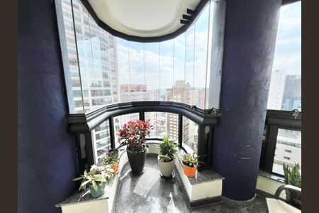 Apartamento à venda com 126m², 3 quartos e 2 vagas Apartamento à venda com 126m², 3 quartos e 2 vagasVaranda da Sala