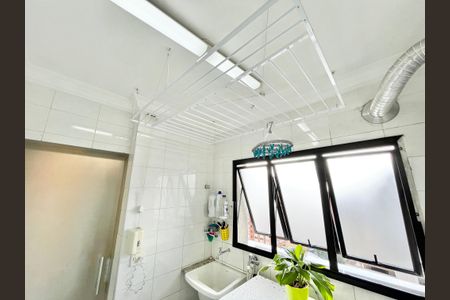 Apartamento à venda com 126m², 3 quartos e 2 vagas Apartamento à venda com 126m², 3 quartos e 2 vagasÁrea de Serviço