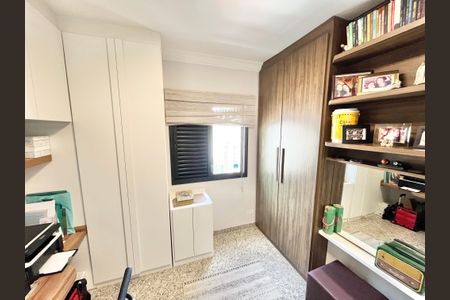 Apartamento à venda com 126m², 3 quartos e 2 vagas Apartamento à venda com 126m², 3 quartos e 2 vagasQuarto 2 / Escritório