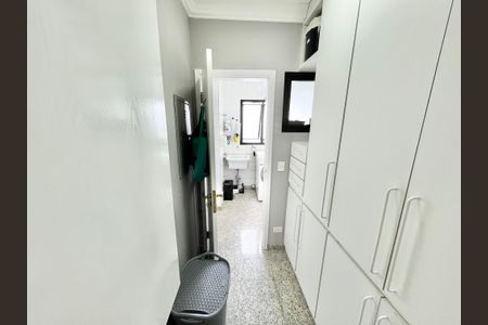 Apartamento à venda com 126m², 3 quartos e 2 vagas Apartamento à venda com 126m², 3 quartos e 2 vagasDespensa