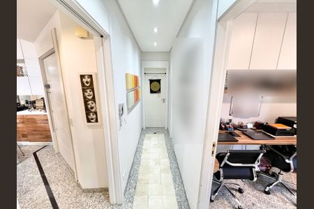 Apartamento à venda com 126m², 3 quartos e 2 vagasCorredor