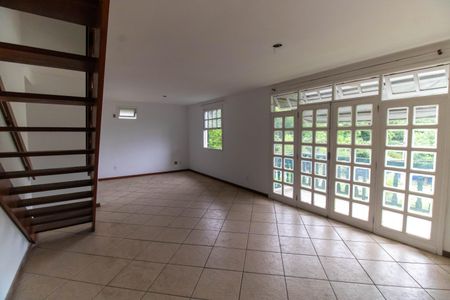 Sala de apartamento à venda com 3 quartos, 132m² em Badu, Niterói