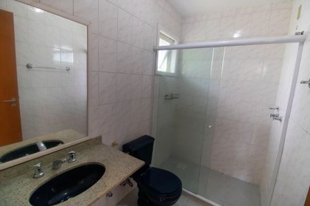 Apartamento à venda com 132m², 3 quartos e 1 vaga Apartamento à venda com 132m², 3 quartos e 1 vagaBanheiro da Suíte