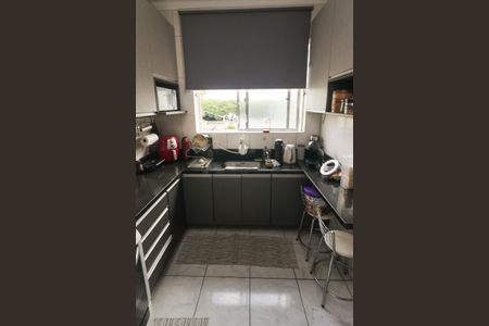 Apartamento para alugar com 75m², 2 quartos e 2 vagasCozinha