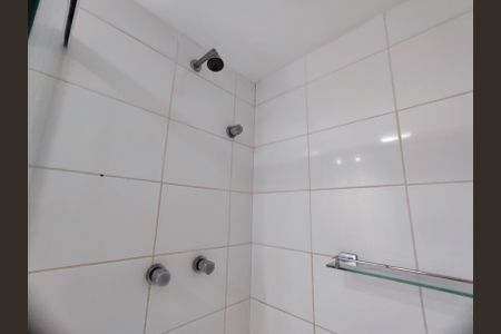 Apartamento à venda com 75m², 3 quartos e 1 vaga Apartamento à venda com 75m², 3 quartos e 1 vagaBanheiro da Suíte
