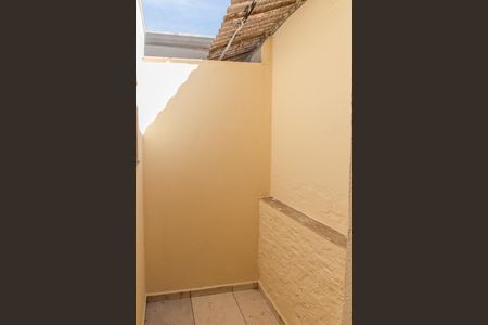 Casa para alugar com 55m², 2 quartos e sem vagaQuarto 2 - Quintal 