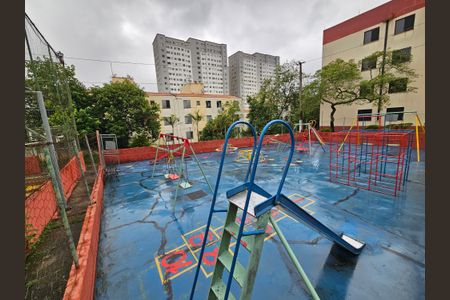 Apartamento para alugar com 62m², 2 quartos e 1 vaga Apartamento para alugar com 62m², 2 quartos e 1 vagaÁrea comum - Playground