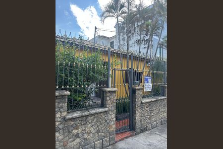 Casa de condomínio à venda com 197m², 3 quartos e 3 vagas