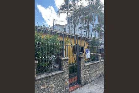 Casa de condomínio à venda com 197m², 3 quartos e 3 vagas