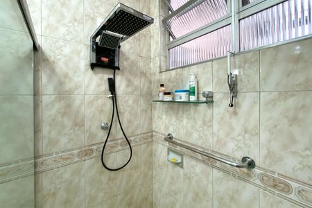 Apartamento para alugar com 130m², 3 quartos e sem vagaBanheiro