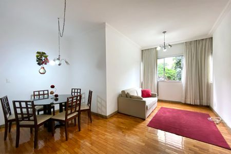 Apartamento para alugar com 130m², 3 quartos e sem vagaSala